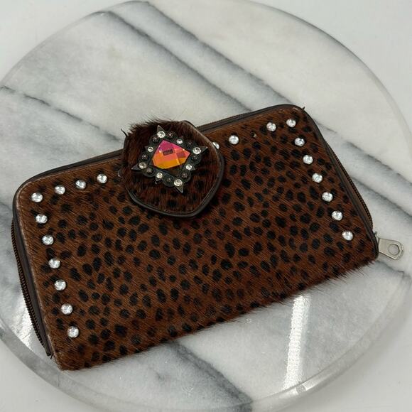 Pony hair spotted fur rhinestone glam western wallet - Picture 1 of 7